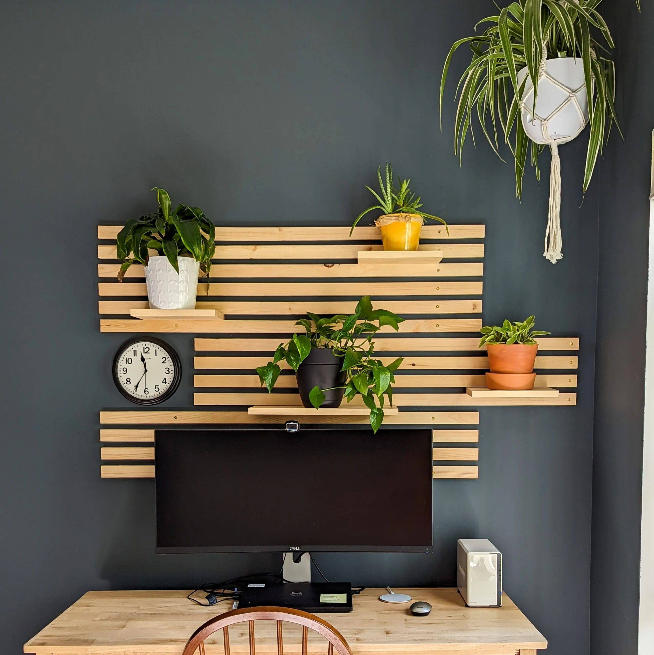 30 y tuong trung bay slatwall cho cua hang ban le Viet Notion 12 | SHOPDEPOT Image