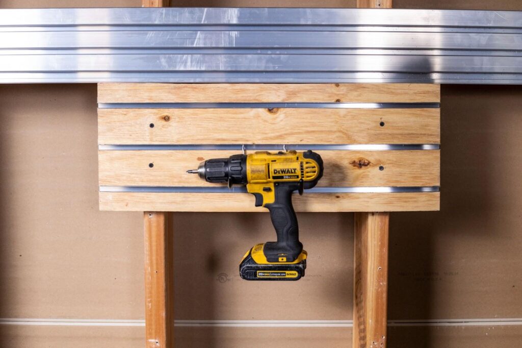 5 y tuong trung bay slatwall giup tang ti le chuyen oi SHOPDEPOT | SHOPDEPOT